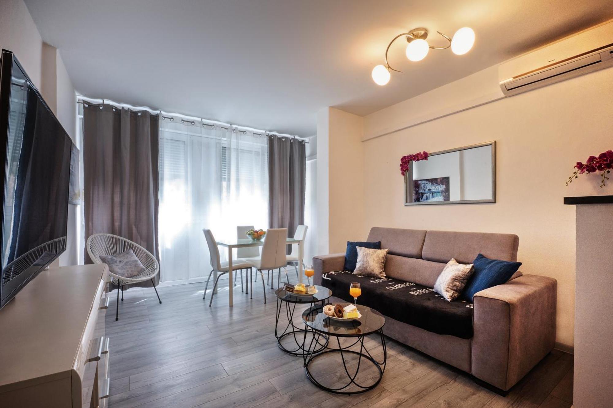 Apartment Pape Сплит Екстериор снимка